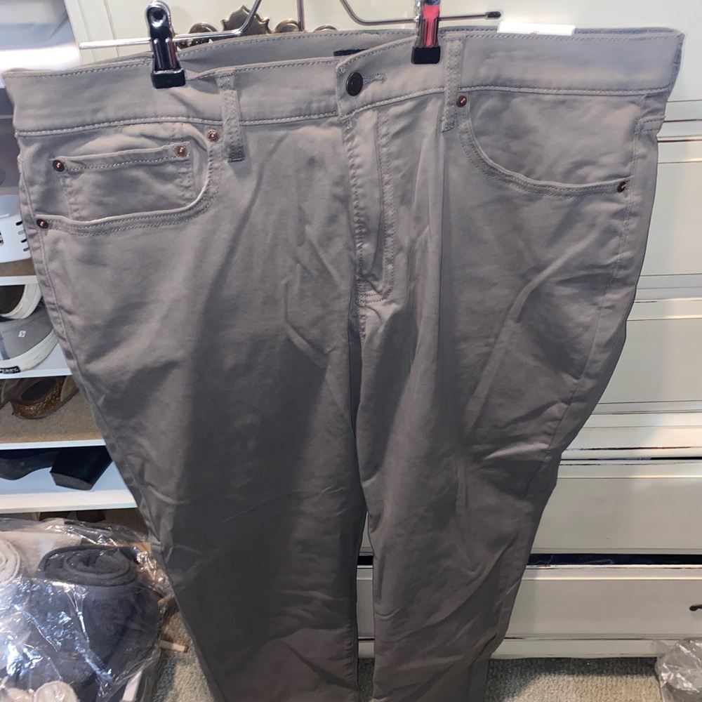 Men’s Lucky Brand Slim Straight Gray Pants